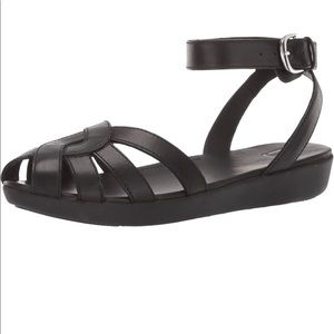 FitFlop Cova weave closed toe sandals